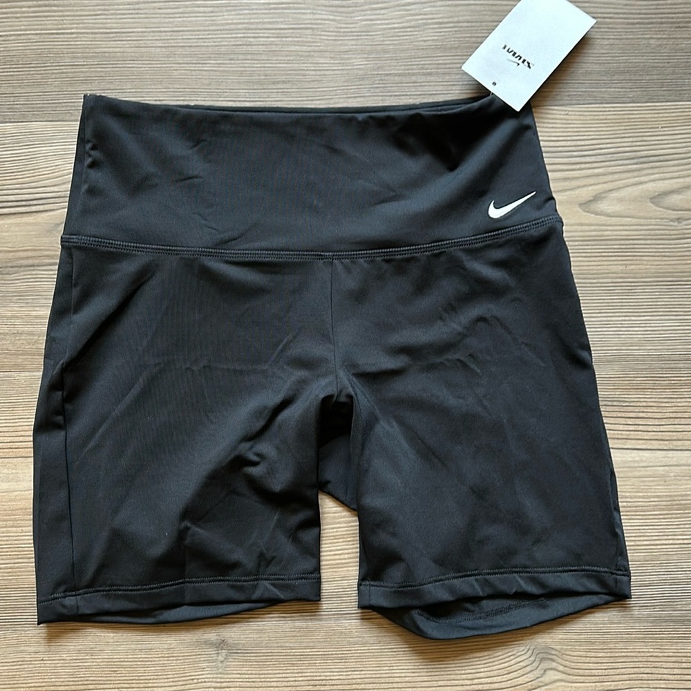 Nike Women's Essential 6" Swimming Shorts Black NESSB395-001